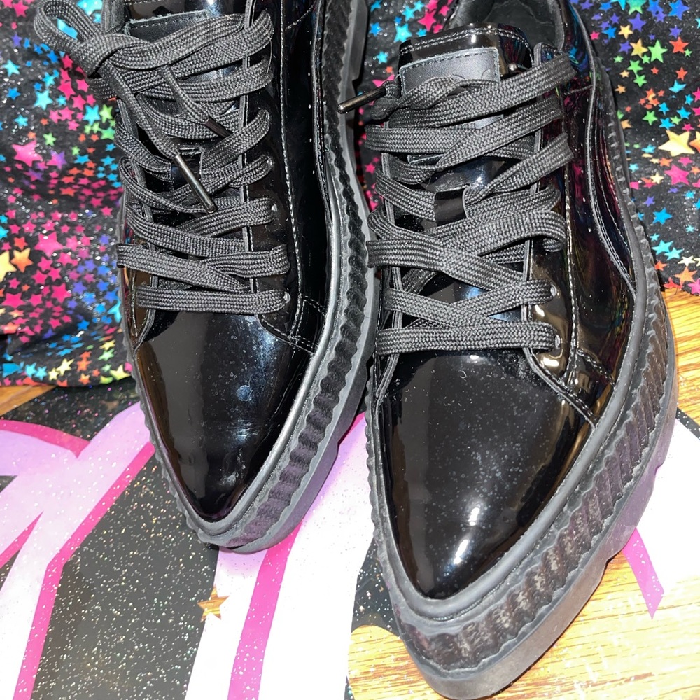 FENTY PUMA RIHANNA POINTED TOE CLEATED PLATFORM CREEPERS BLACK PATENT 9W FIRM